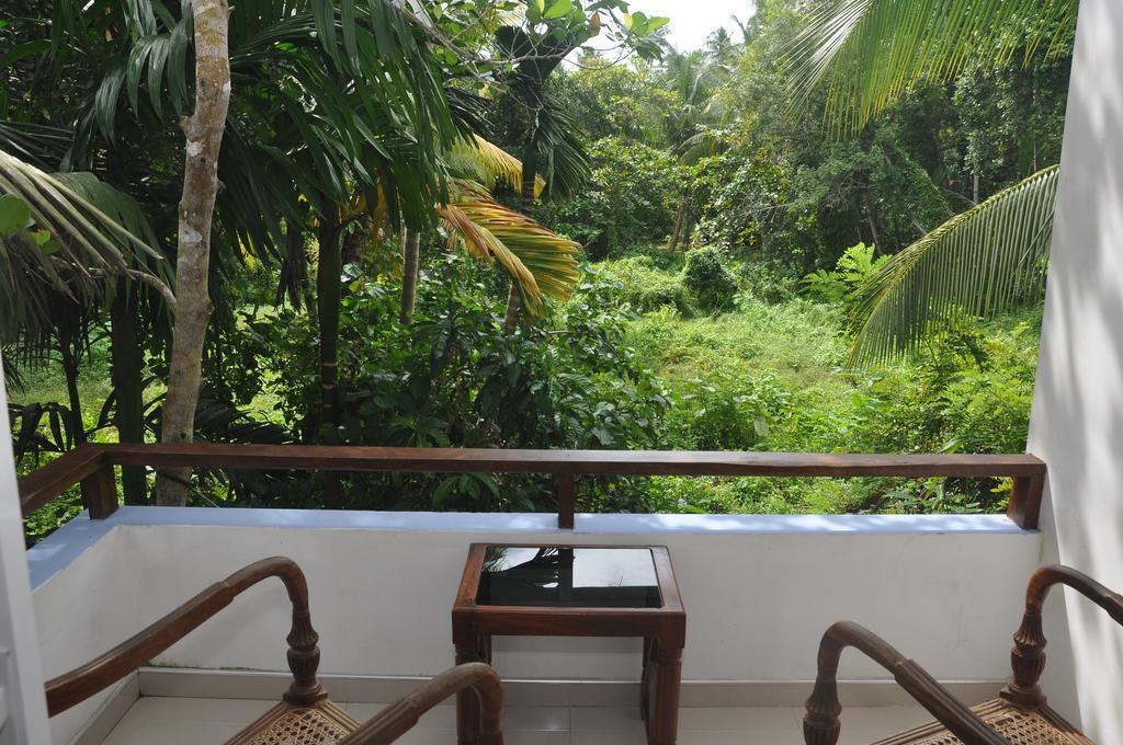 Bed and Breakfast The Fence Bentota Exterior foto